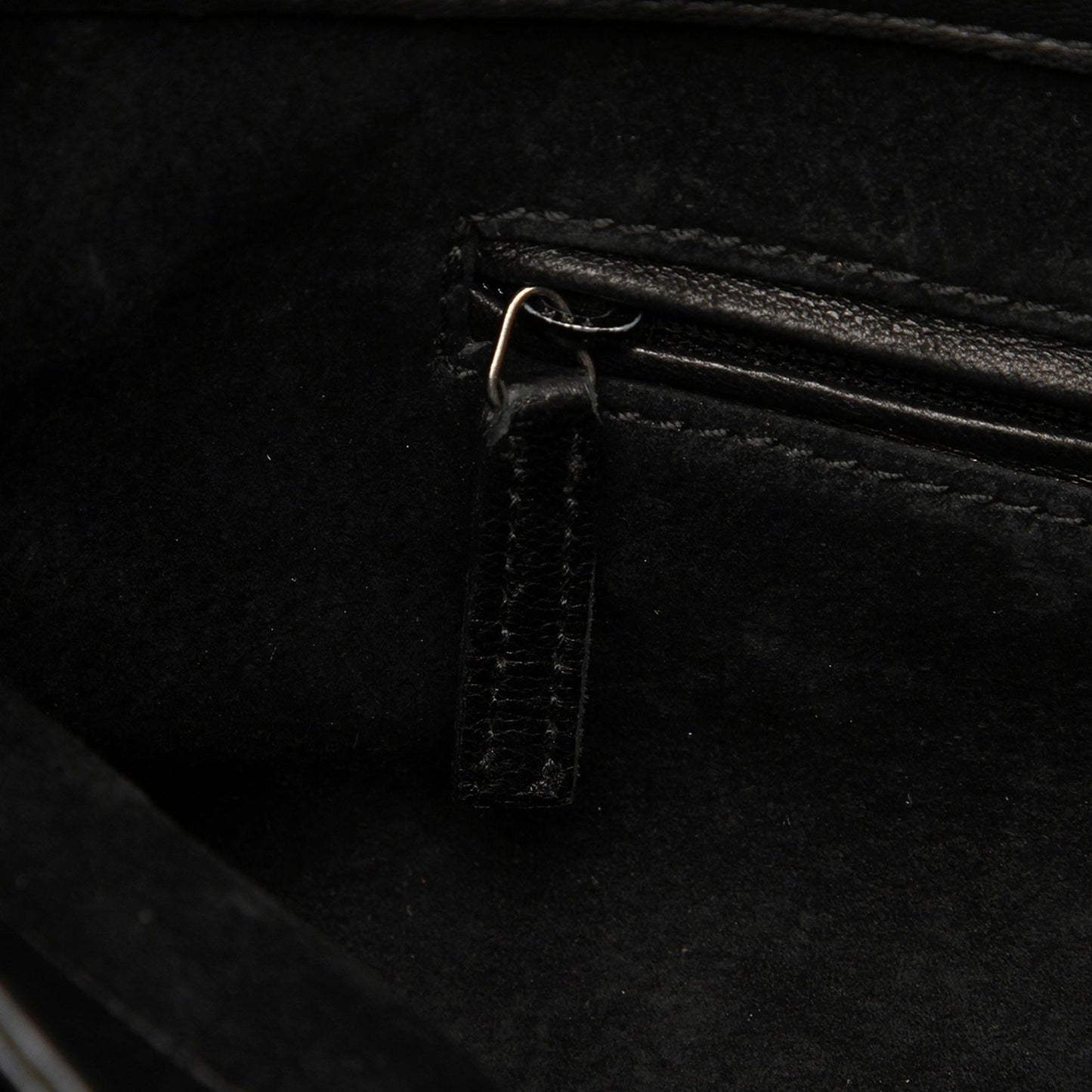 Saint Laurent Mombasa Leather Shoulder Bag (SHG-22379