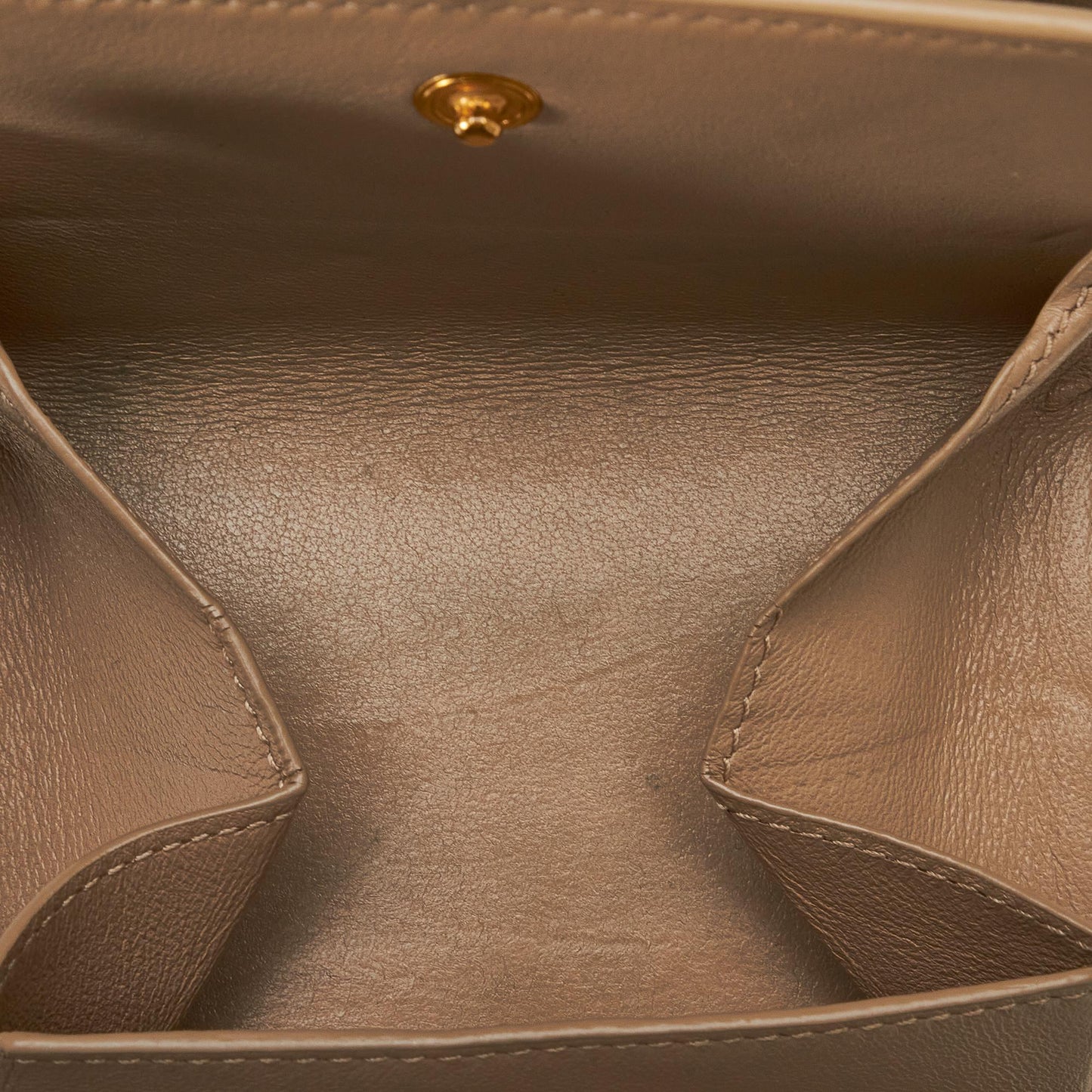 Saint Laurent Monogram V Stitch Wallet (SHG-tPcMVa