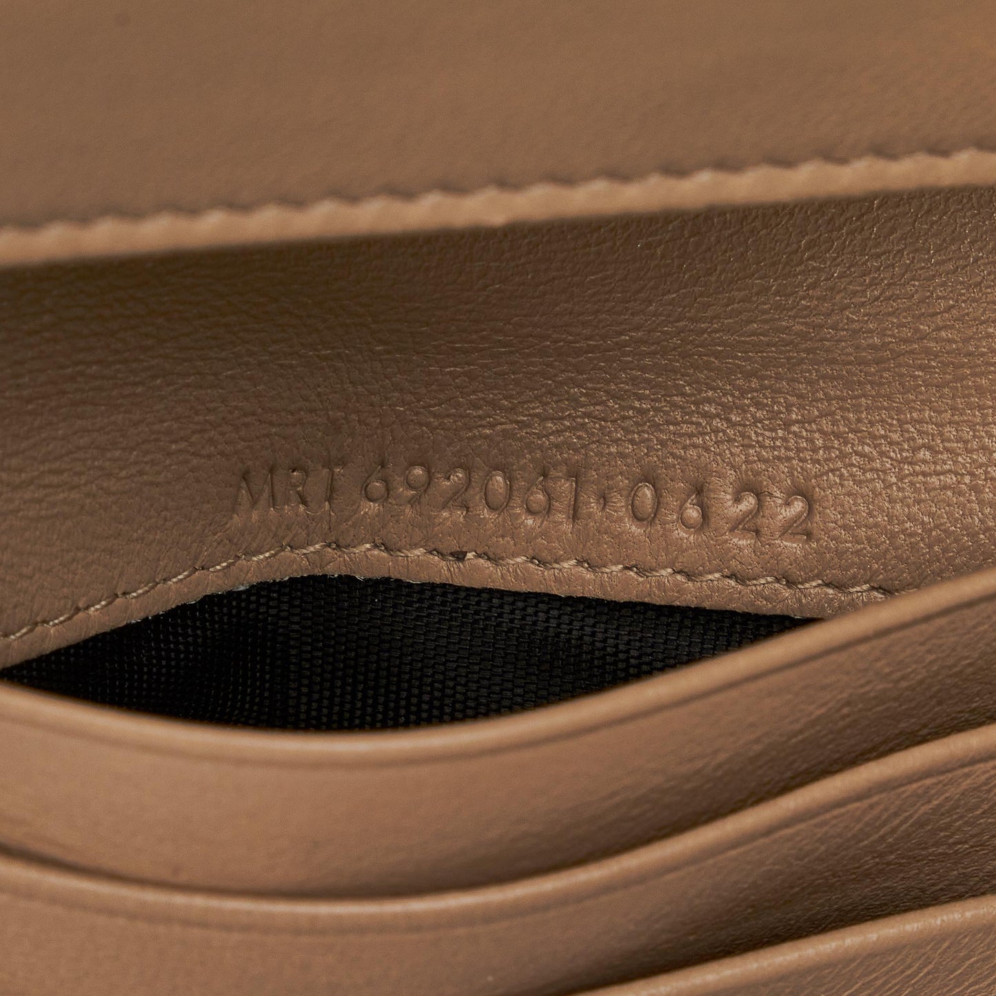 Saint Laurent Monogram V Stitch Wallet (SHG-tPcMVa