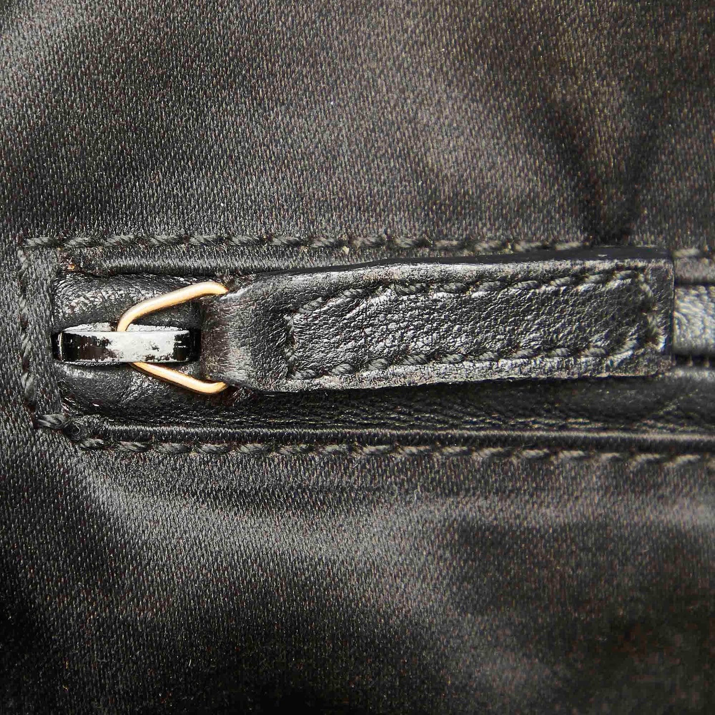 Saint Laurent Muse Patent Leather Shoulder Bag (SHG-22313