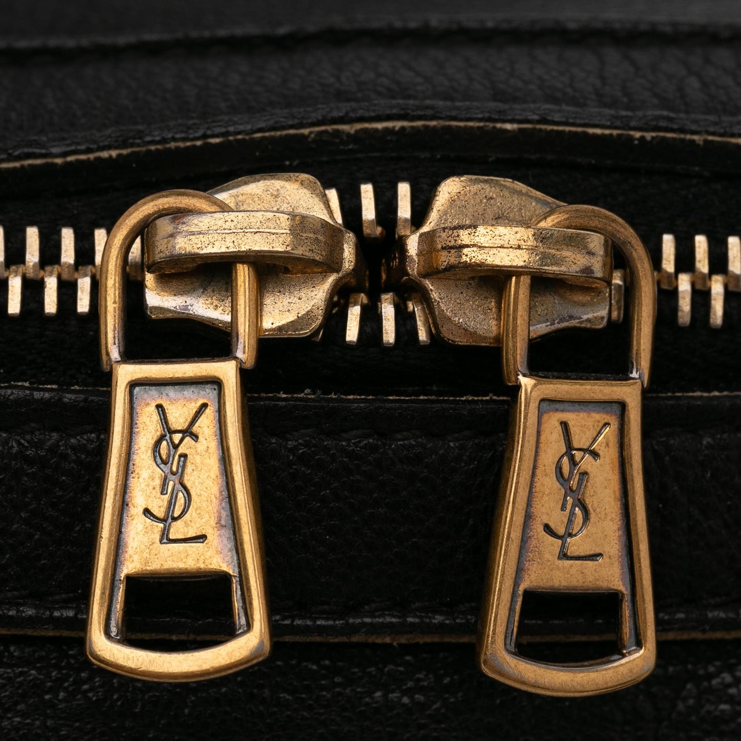 Saint Laurent Muse Satchel (SHG-C3P69e