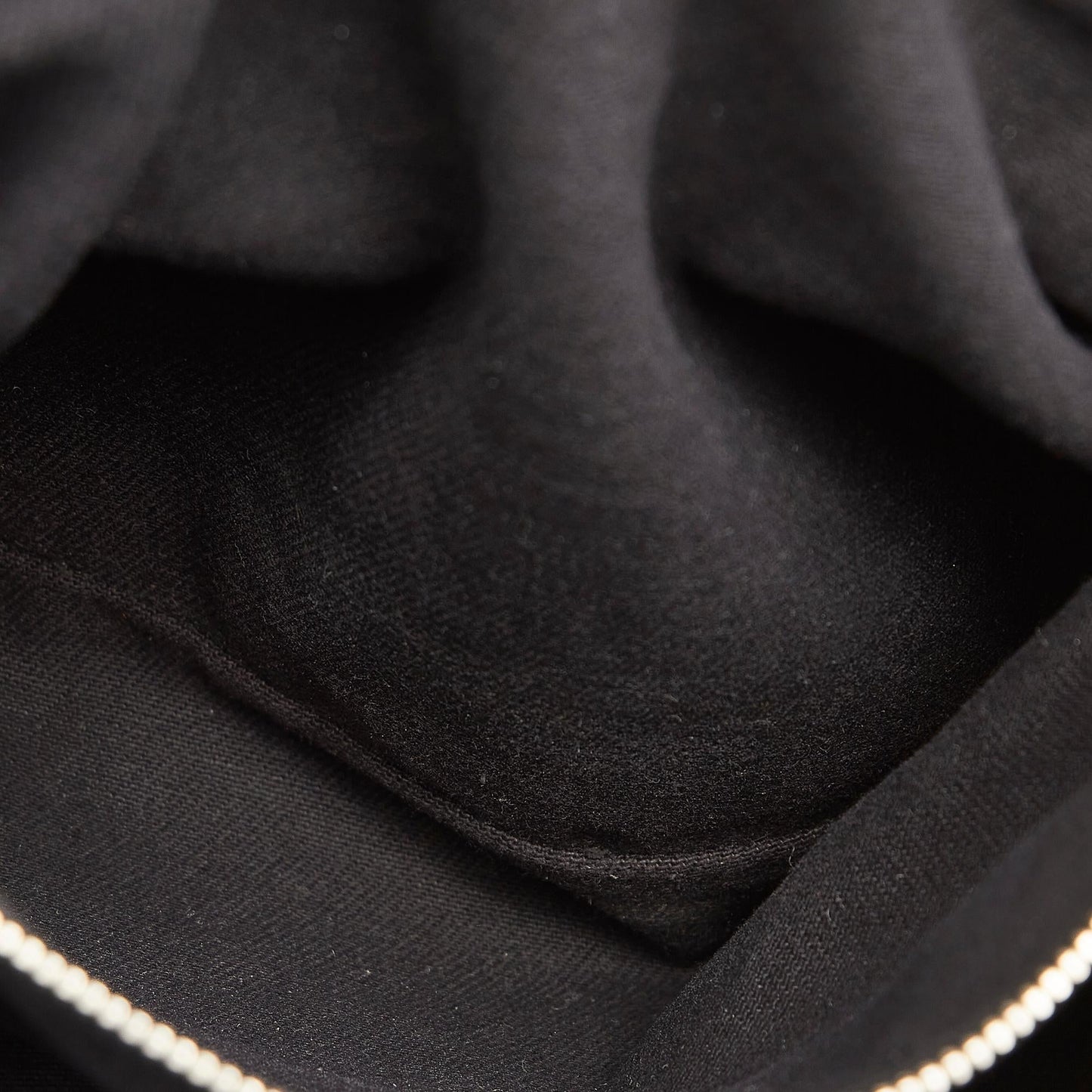 Saint Laurent Muse Two Leather Handbag (SHG-23771