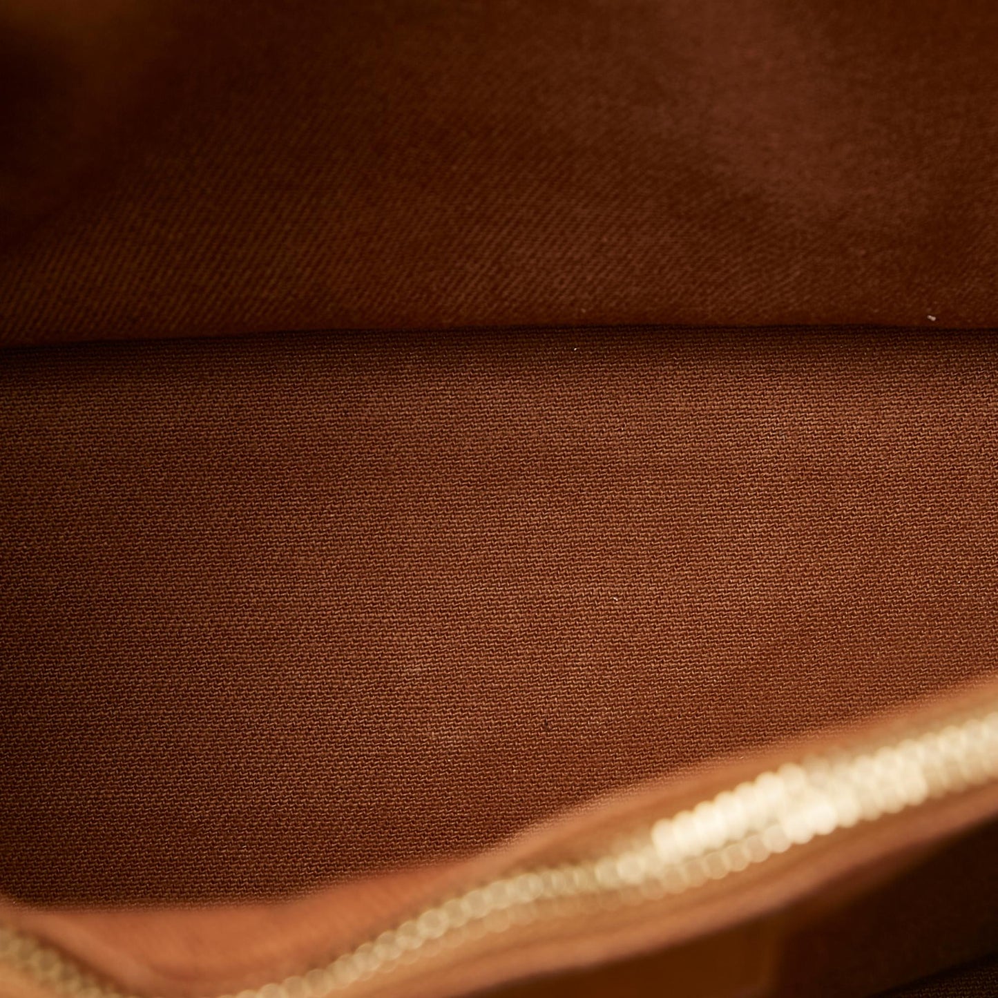 Saint Laurent Muse Two Leather Handbag (SHG-26257