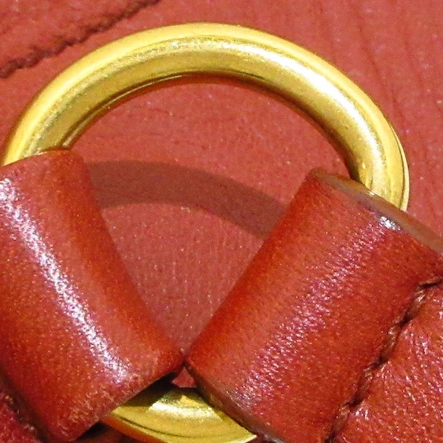 Saint Laurent Muse Two Leather Handbag (SHG-36184