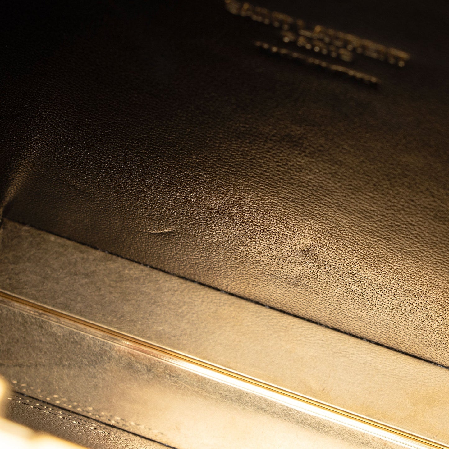 Saint Laurent Plexiglass Minaudiere Tuxedo Monogram Box Shoulder Bag neNwyi