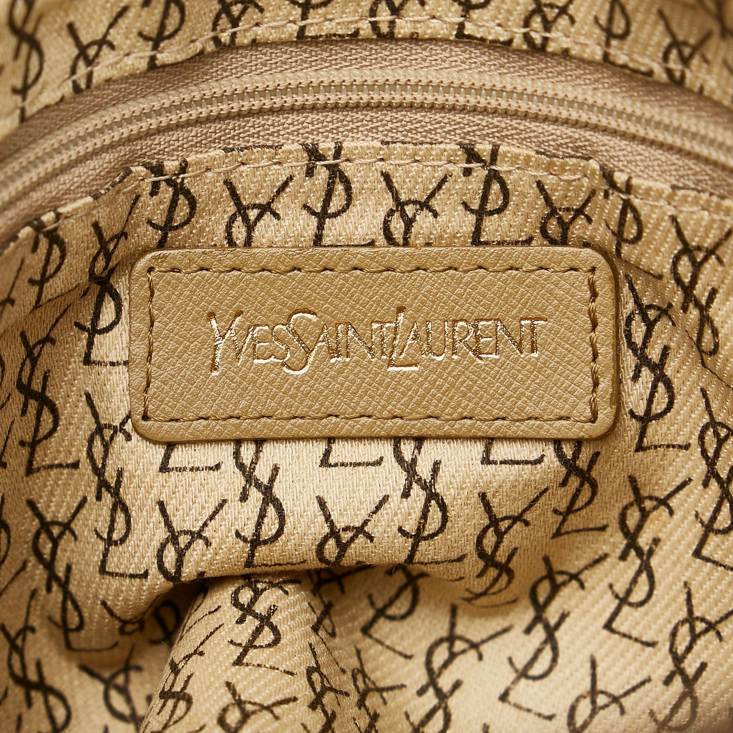 Saint Laurent Printed PVC Clutch (SHG-35250