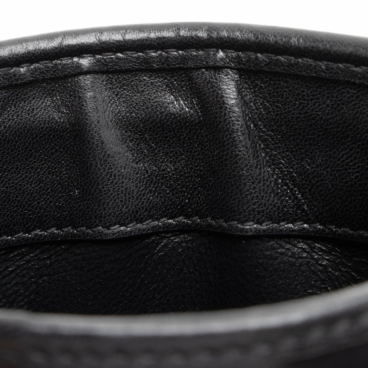 Saint Laurent Quilted Lambskin Monogram Victoire Baby Chain Clutch M6OIgU