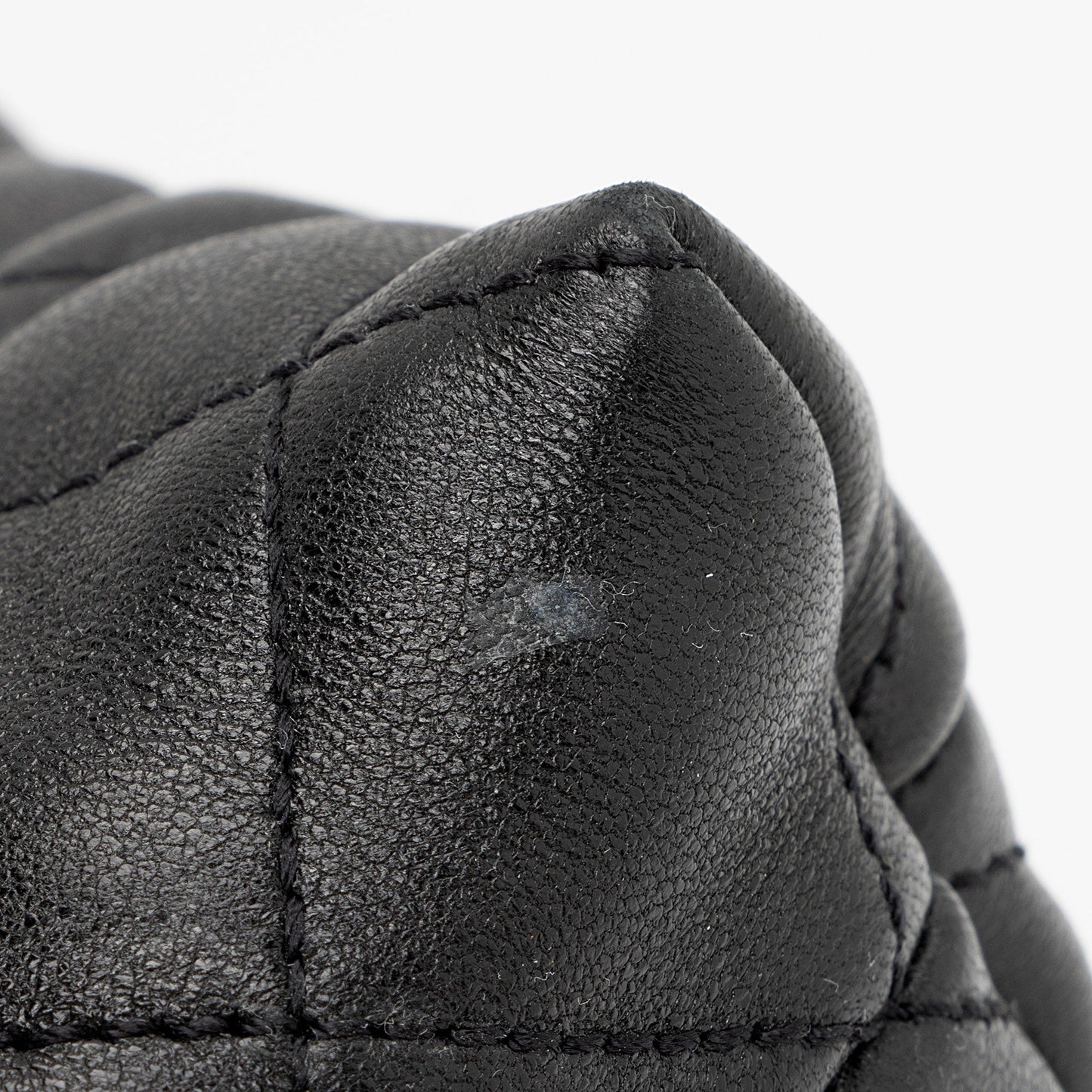 Saint Laurent Quilted Lambskin Pouch wmqUwV