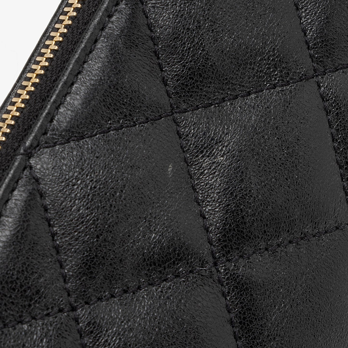 Saint Laurent Quilted Lambskin Pouch wmqUwV