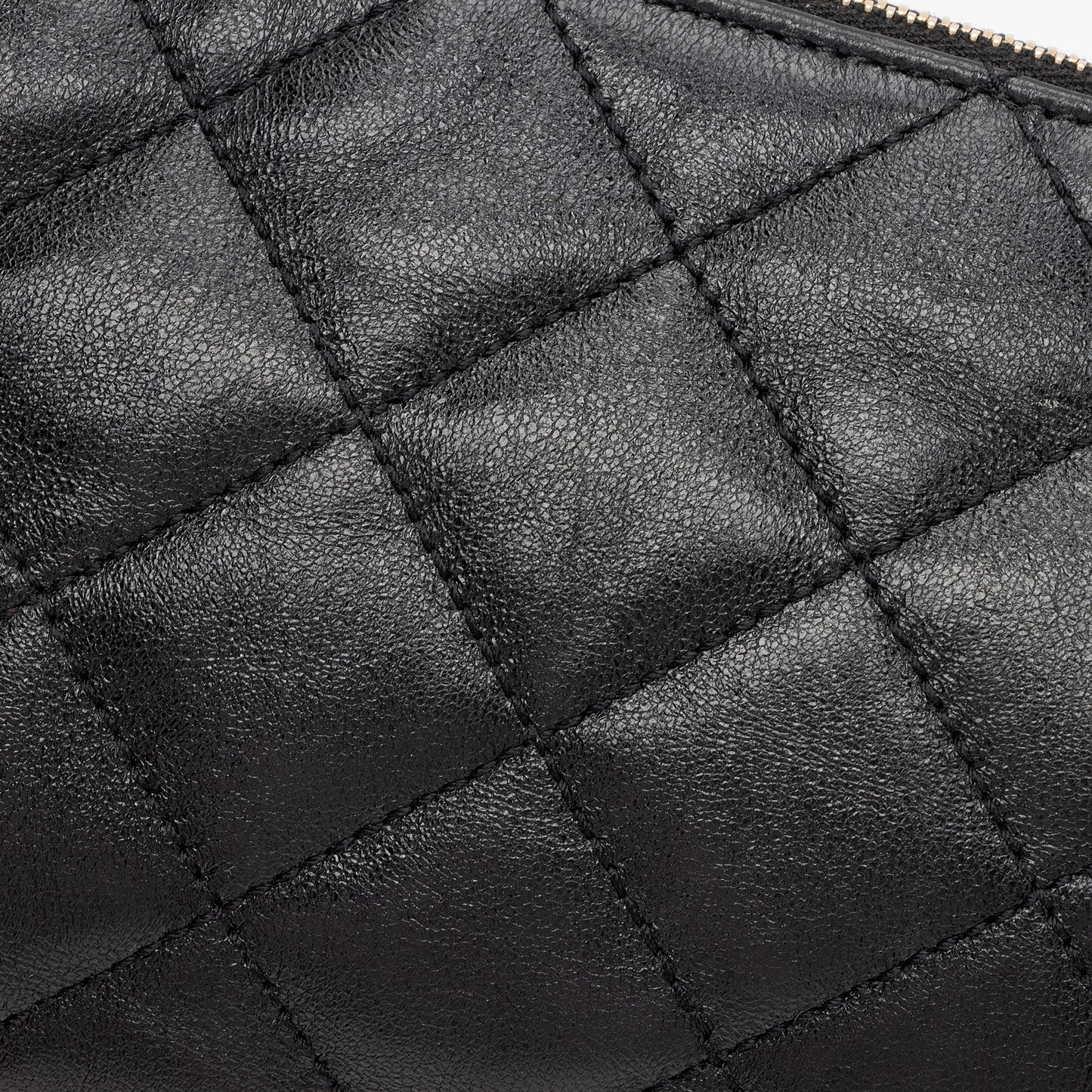 Saint Laurent Quilted Lambskin Pouch wmqUwV