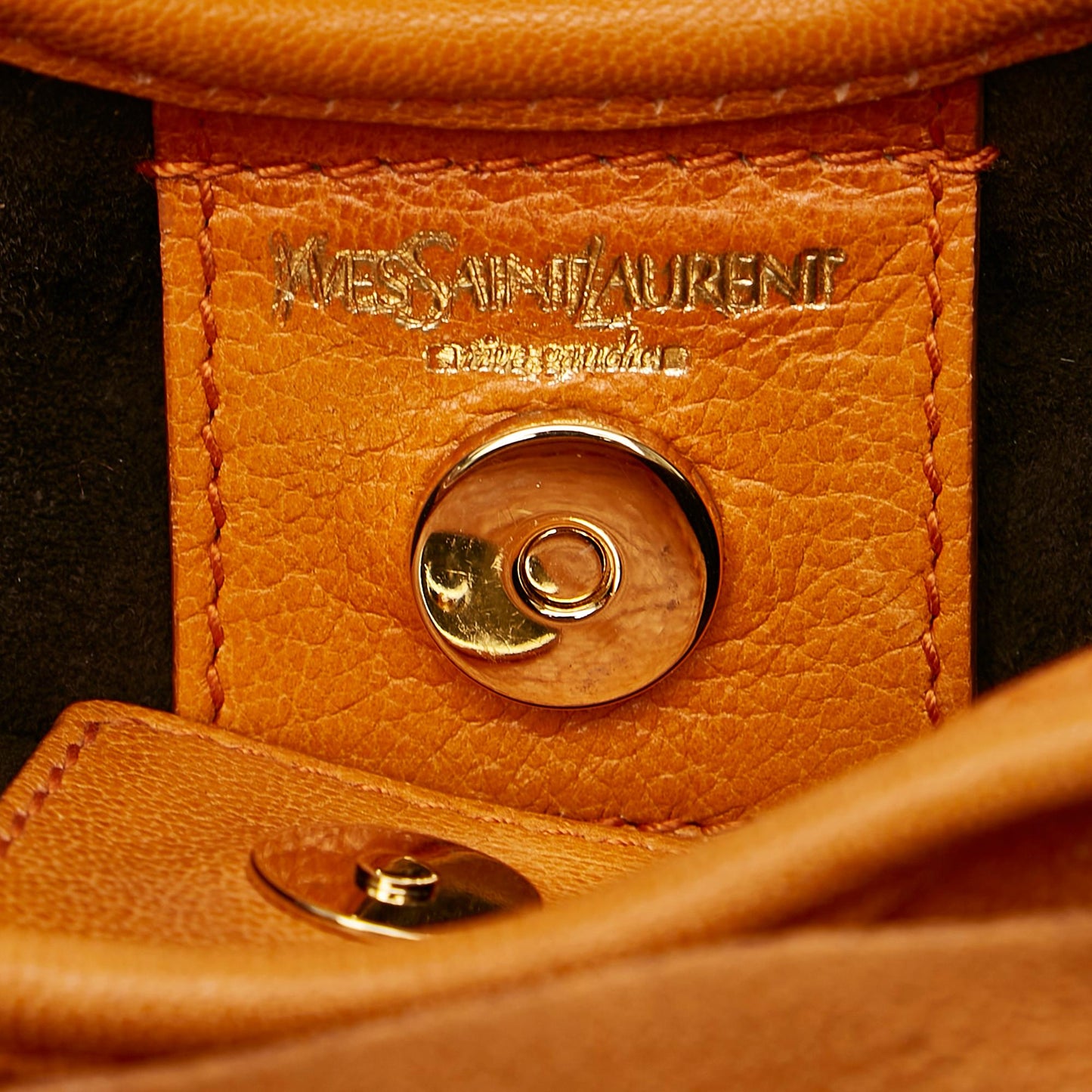 Saint Laurent Saint Tropez Leather Shoulder Bag (SHG-24813