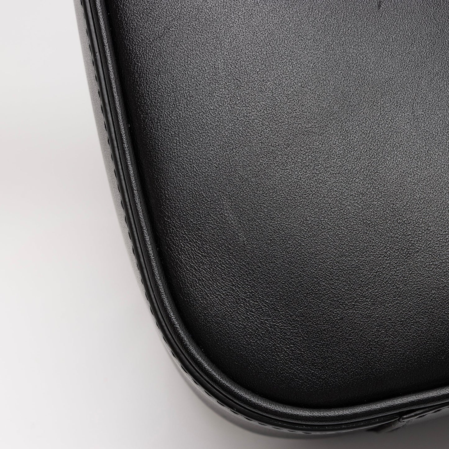 Saint Laurent Smooth Calfskin Le 5 A 7 Hobo 23023