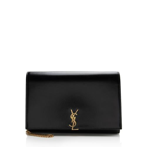 Saint Laurent Smooth Calfskin Monogram Cassandre Chain Wallet n5xD0M