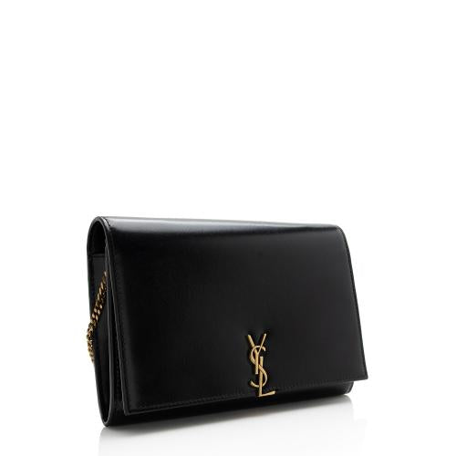 Saint Laurent Smooth Calfskin Monogram Cassandre Chain Wallet n5xD0M