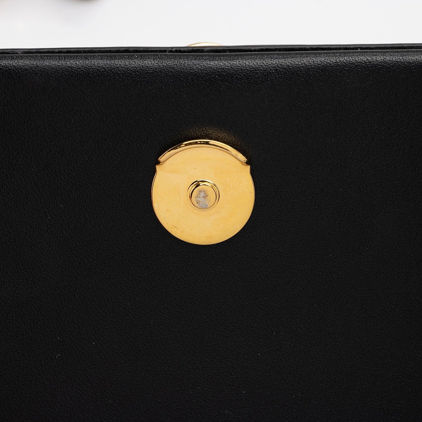Saint Laurent Smooth Calfskin Monogram Kate Tassel Chain Wallet PhIRuS