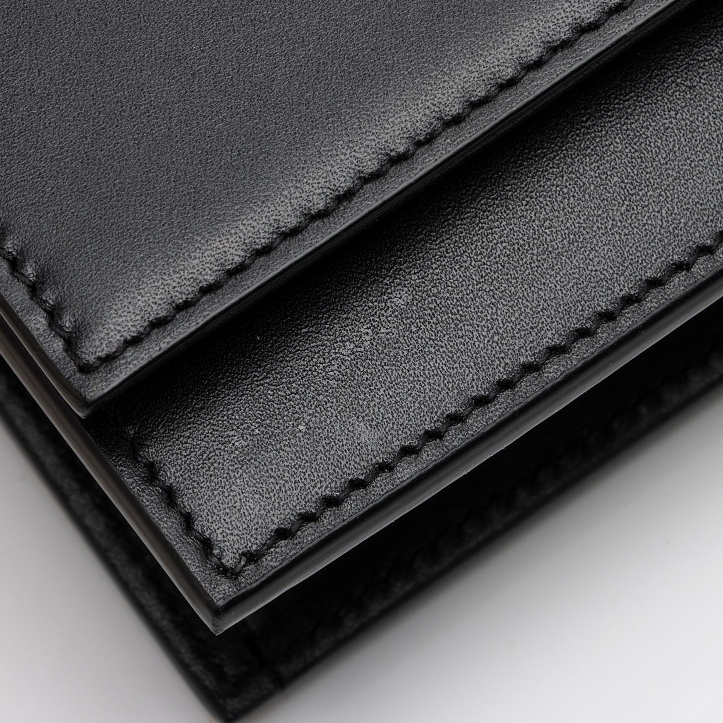 Saint Laurent Smooth Calfskin Monogram Kate Tassel Chain Wallet PhIRuS