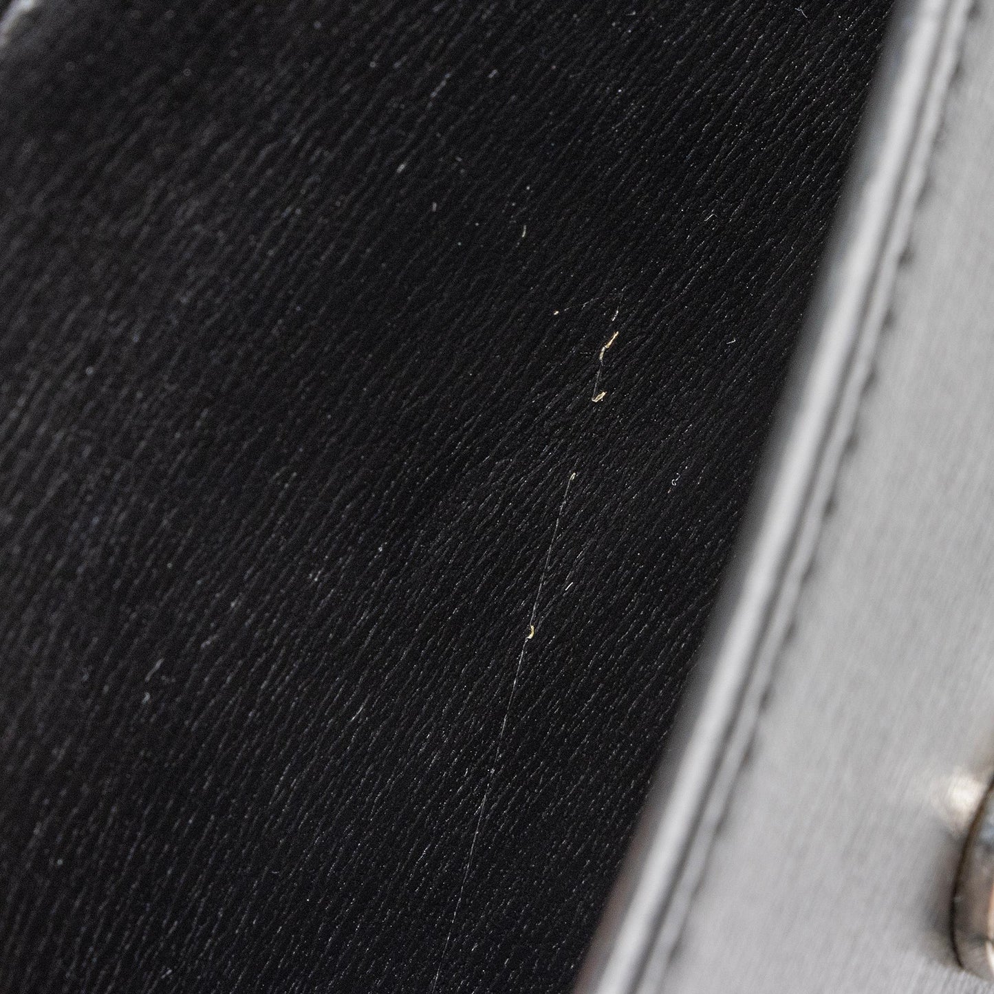 Saint Laurent Smooth Calfskin Monogram Sunset Mini Wallet on Chain Bag JIh0bZ