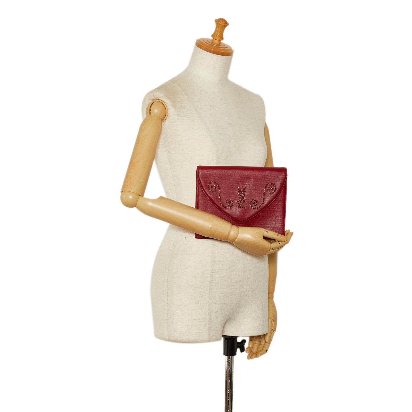 Saint Laurent Studded Leather Clutch Bag (SHG-ptOwqf
