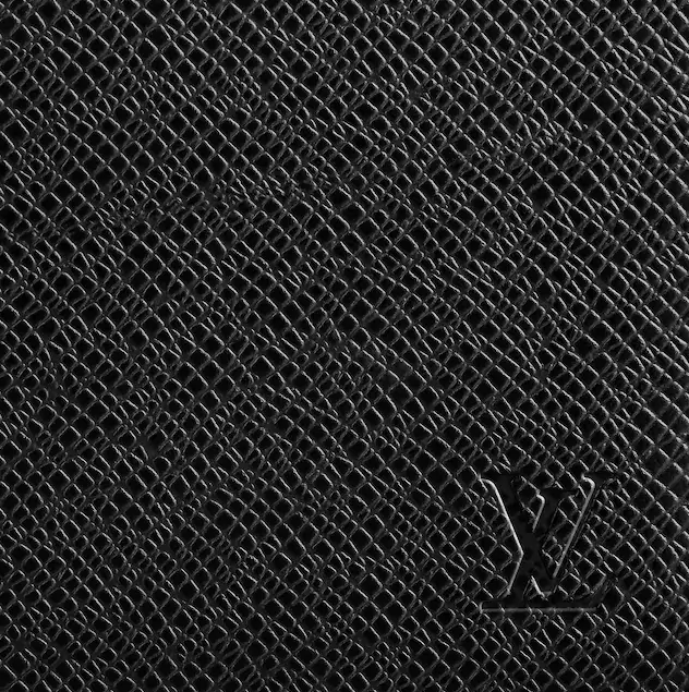 Louis Vuitton Multiple Wallet Taiga Leather Noir