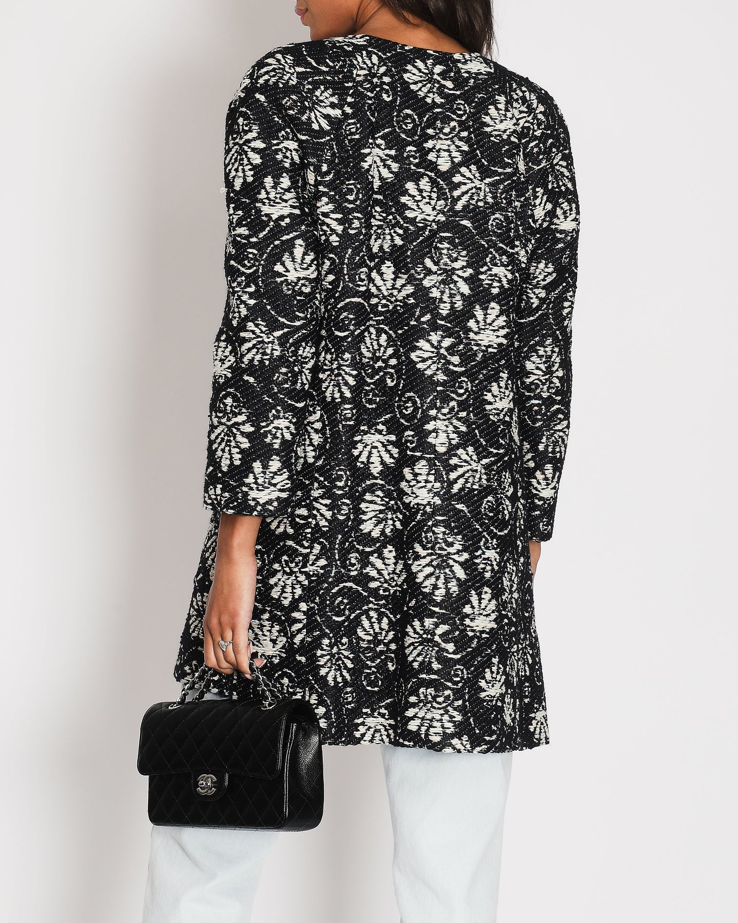 *HOT* Chanel 18C Navy Tweed Jacket with White Floral Embroideries and Crystal Bronze Buttons FR 42 (UK 14) RRP ¬£4800