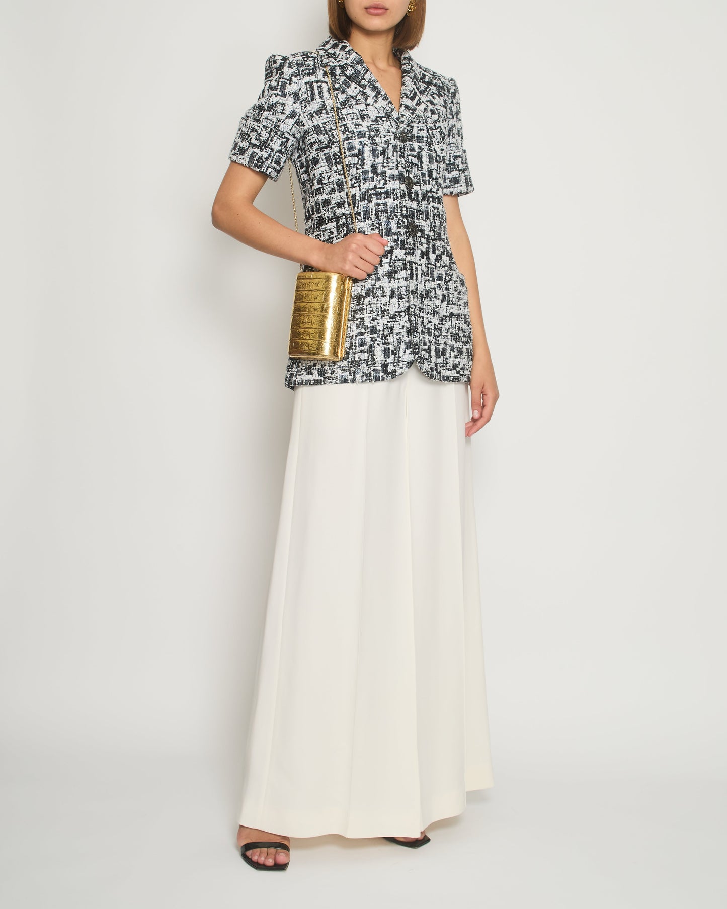 Chanel 15S Navy, White and Black Metallic Thread Short-Sleeve Tweed Jacket with Silver Button Size FR 36 (UK 8) RRP ¬£3,000