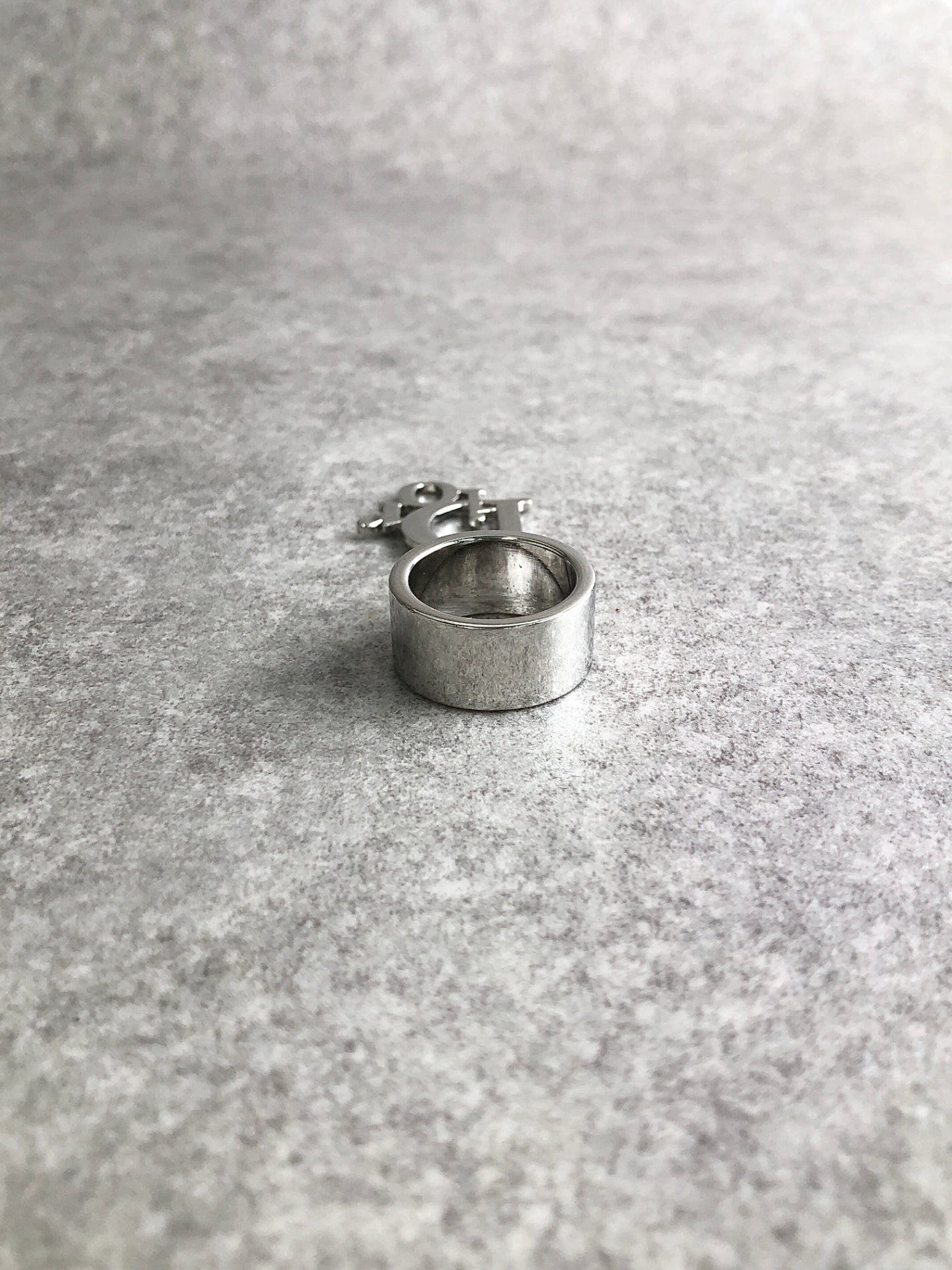 Christian Dior Logo Charm Ring Silver Vintage bafjww