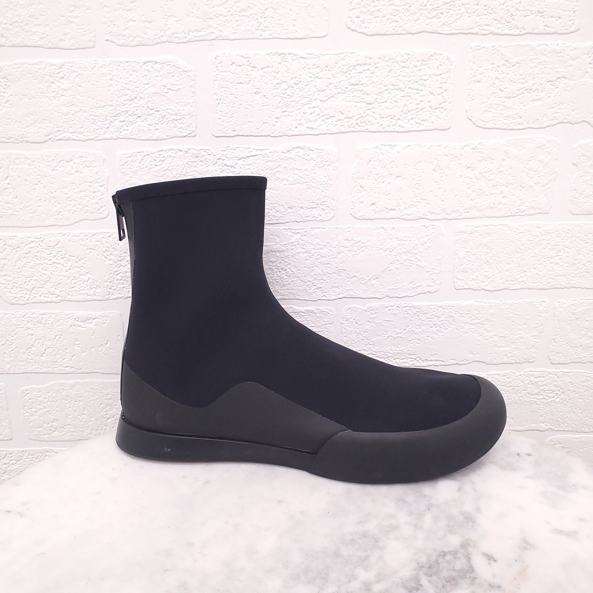 THE ROW BLACK SNEAKERS - SIZE 40