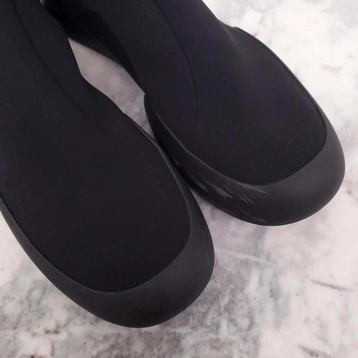 THE ROW BLACK SNEAKERS - SIZE 40