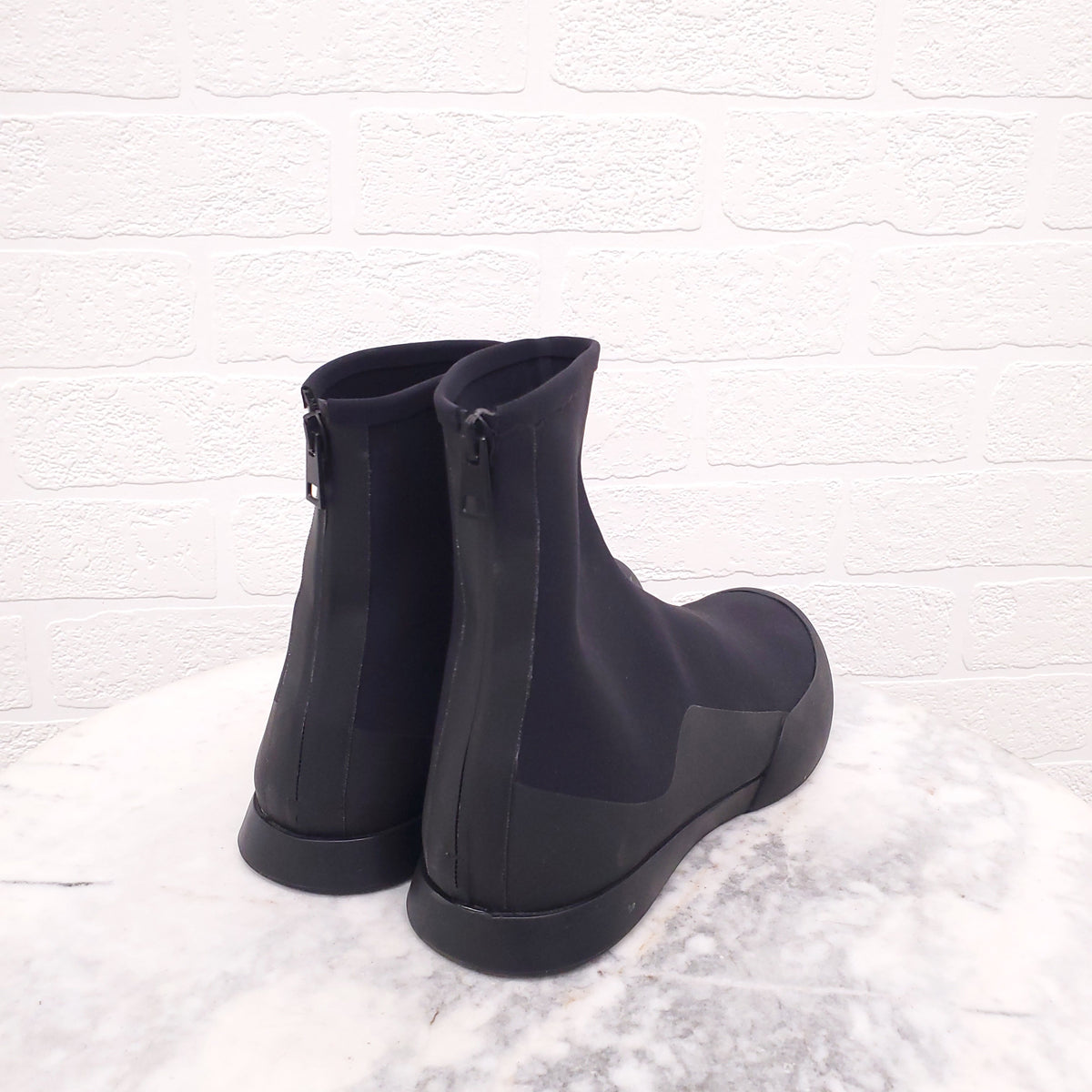 THE ROW BLACK SNEAKERS - SIZE 40