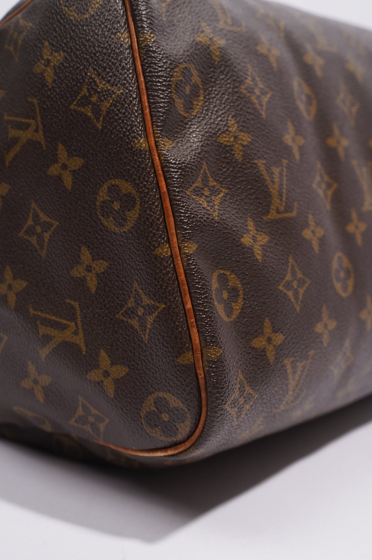 Louis Vuitton Speedy Monogram Canvas 35