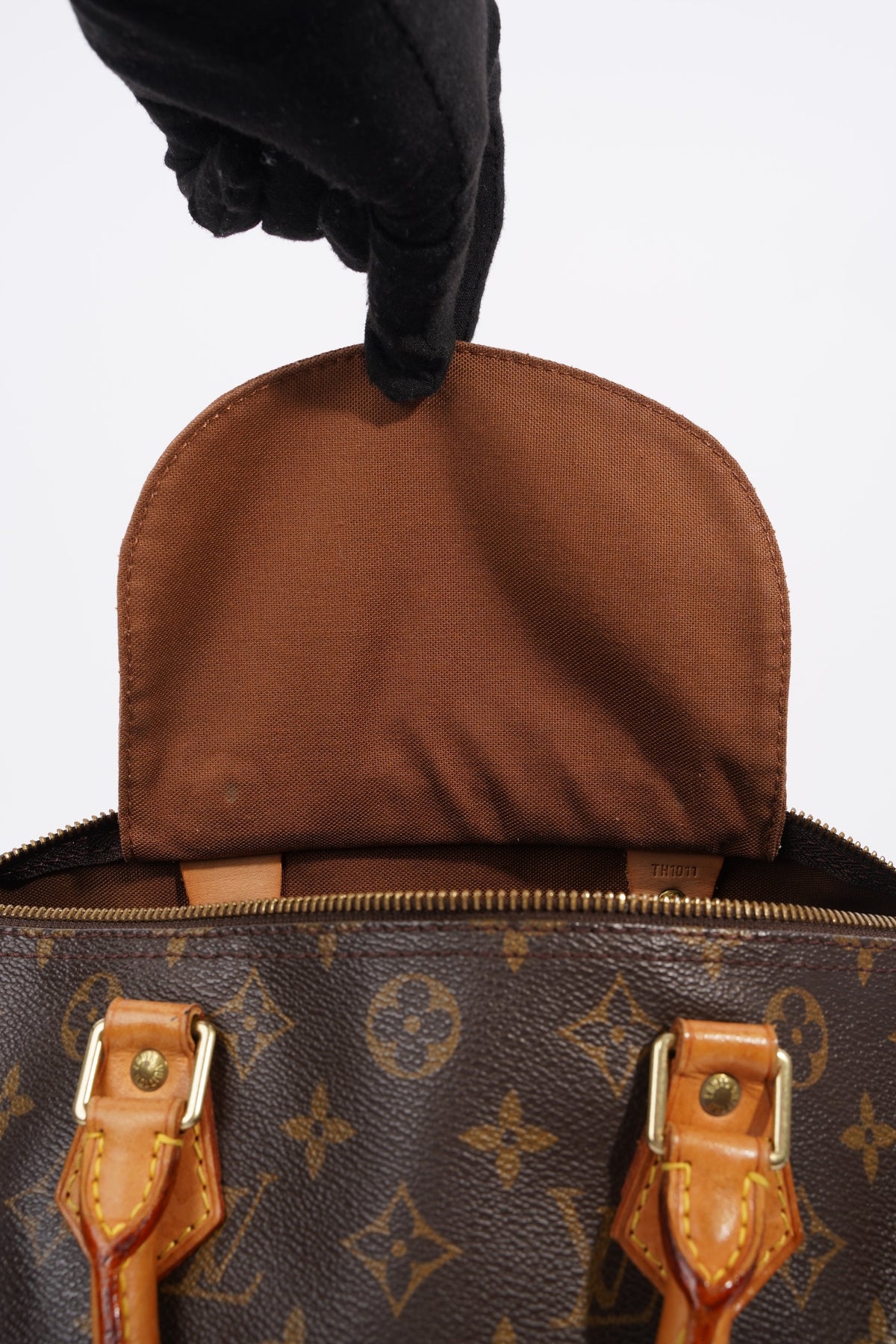 Louis Vuitton Speedy Monogram Canvas 30