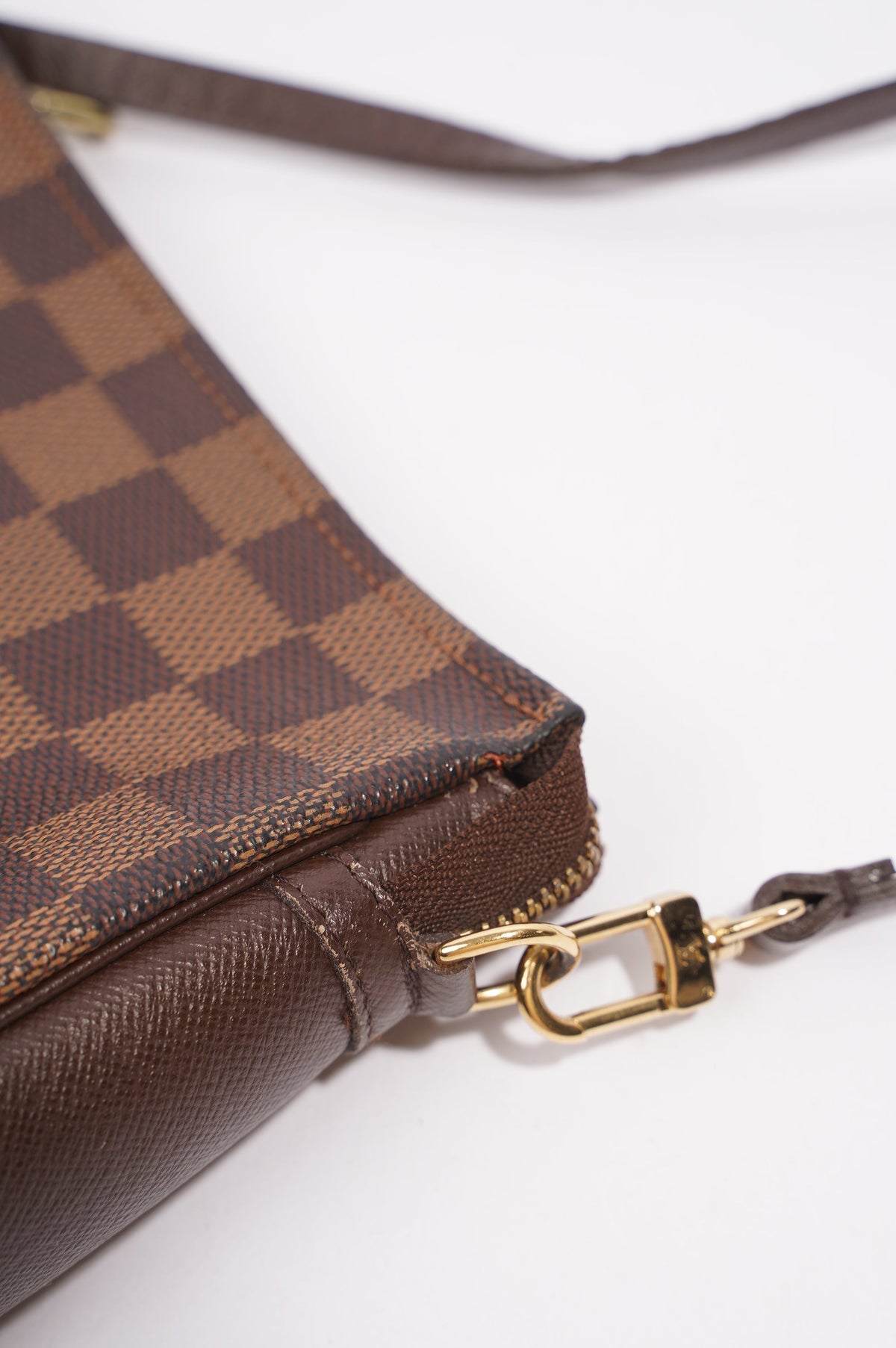 Louis Vuitton Trousse Make Up Pouch Damier Ebene / Brown Canvas