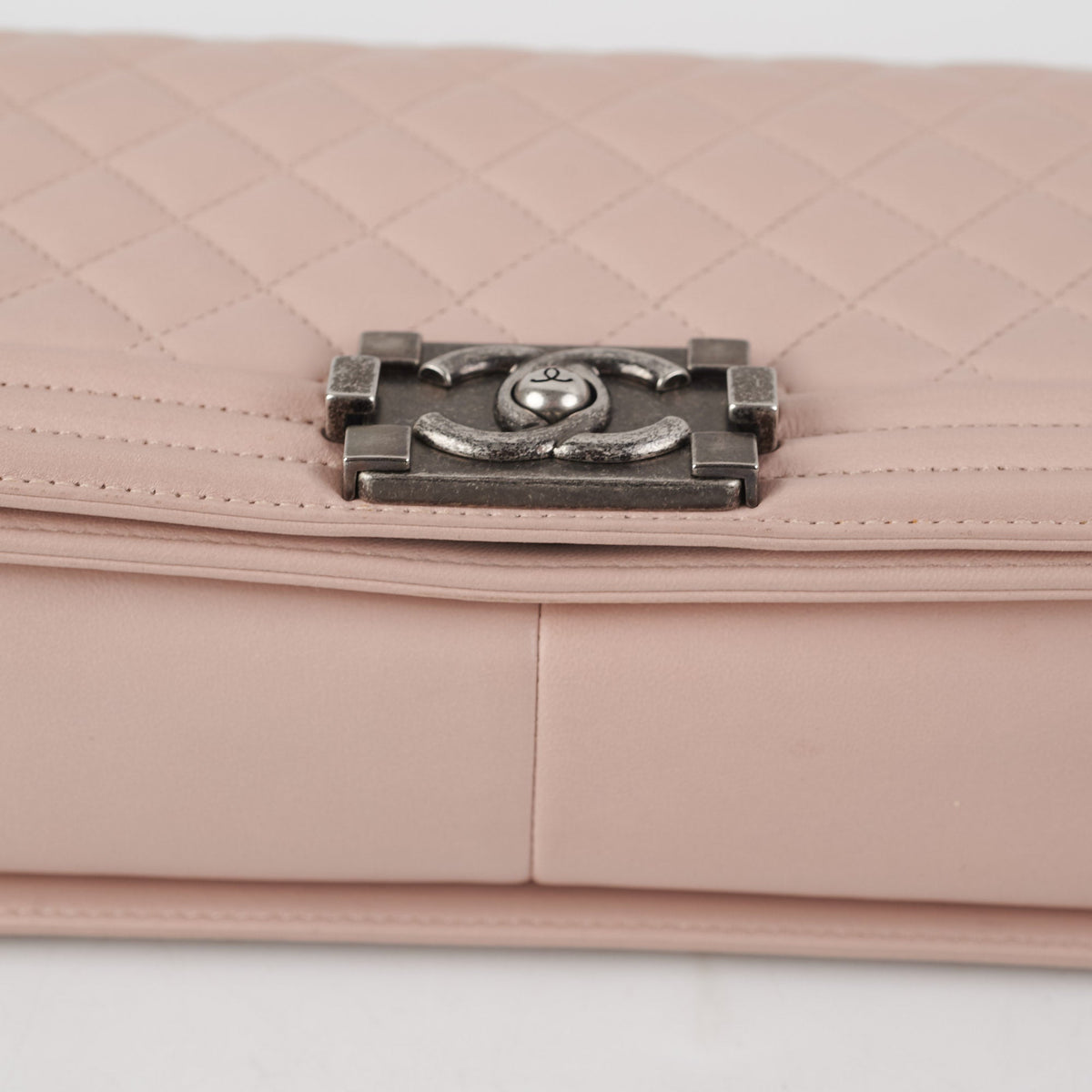 Chanel Quilted Boy Old Medium Light Pink