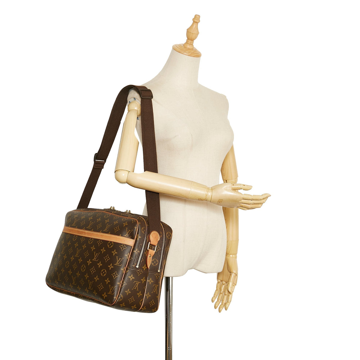 Louis Vuitton Reporter GM Monogram Canvas