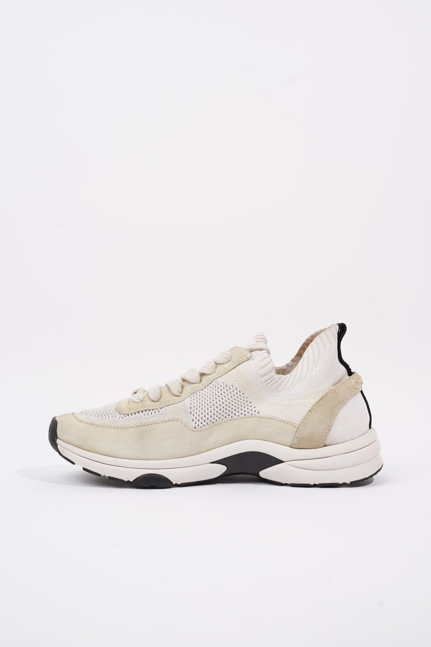 Chanel CC Runners White   Cream Suede EU 40 UK 7
