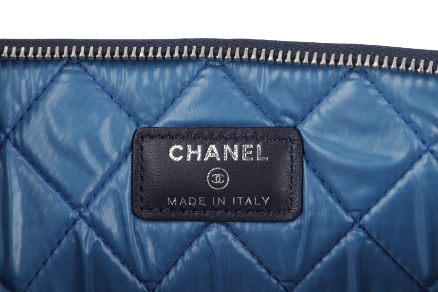 CHANEL QUILTED MULTICOLOR CLUTCH (2054xxxx) WITH DUST COVER AND BOX