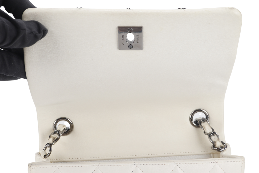 CHANEL QUILTING ENCHAINED FLAP BAG (1968xxxx) WHITE LAMBSKIN LEATHER SILVER HARDWARE WITH , DUST COVER AND BOX