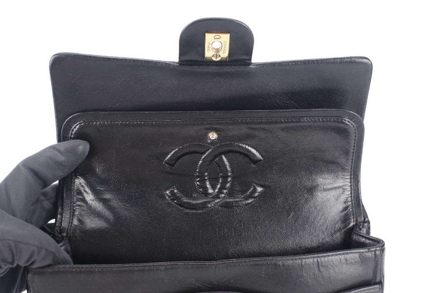 CHANEL VINTAGE CLASSIC DOUBLE FLAP (341xxxx) SMALL BLACK LAMBSKIN LEATHER GOLD HARDWARE NO DUST COVER
