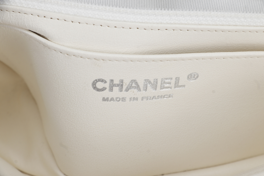 CHANEL QUILTING ENCHAINED FLAP BAG (1968xxxx) WHITE LAMBSKIN LEATHER SILVER HARDWARE WITH , DUST COVER AND BOX