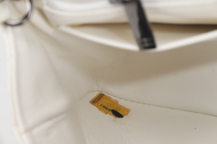 CHANEL QUILTING ENCHAINED FLAP BAG (1968xxxx) WHITE LAMBSKIN LEATHER SILVER HARDWARE WITH , DUST COVER AND BOX