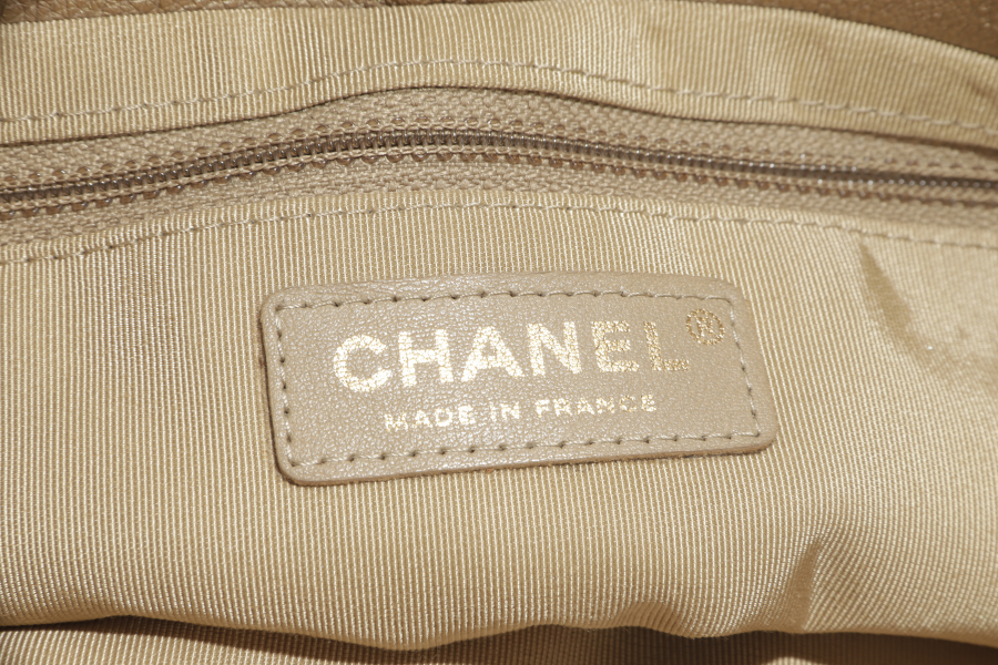 CHANEL TRIANON MESSENGER BAG (1746xxxx) GOLD DISTRESSED LEATHER GOLD HARDWARE WITH DUST COVER ,  AND BOX