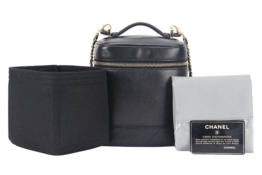 CHANEL VINTAGE VANITY CASE (411xxxx) BLACK LAMBSKIN LEATHER GOLD HARDWARE WITH THIRD PARTY CHAIN, COMPARTMENT AND