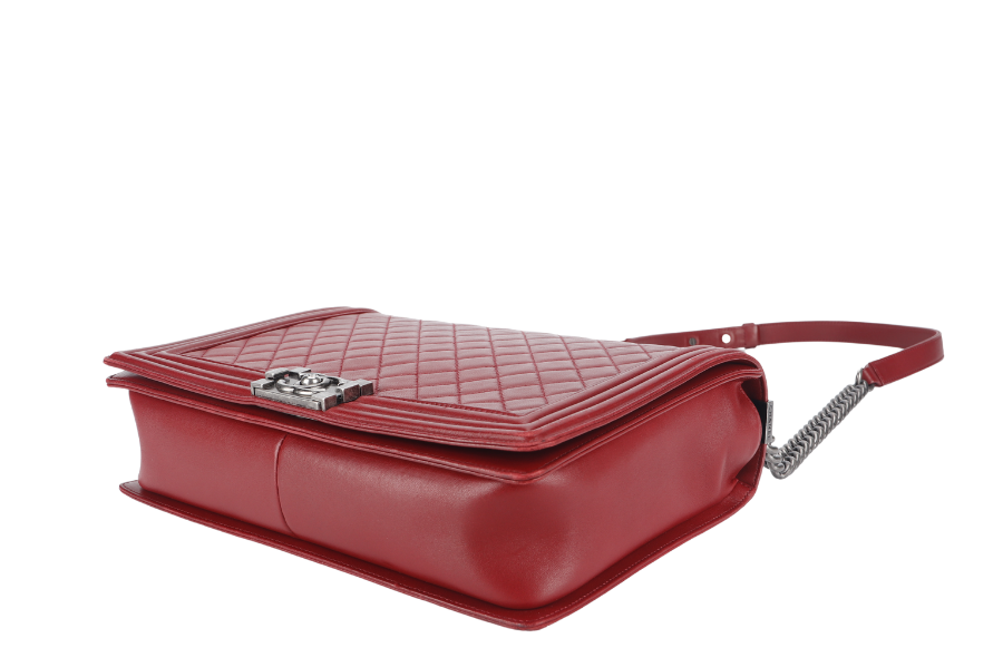 CHANEL LEBOY LARGE RED LAMBSKIN LEATHER RUTHENIUM HARDWARE (1837xxxx) WITH  AND DUST COVER