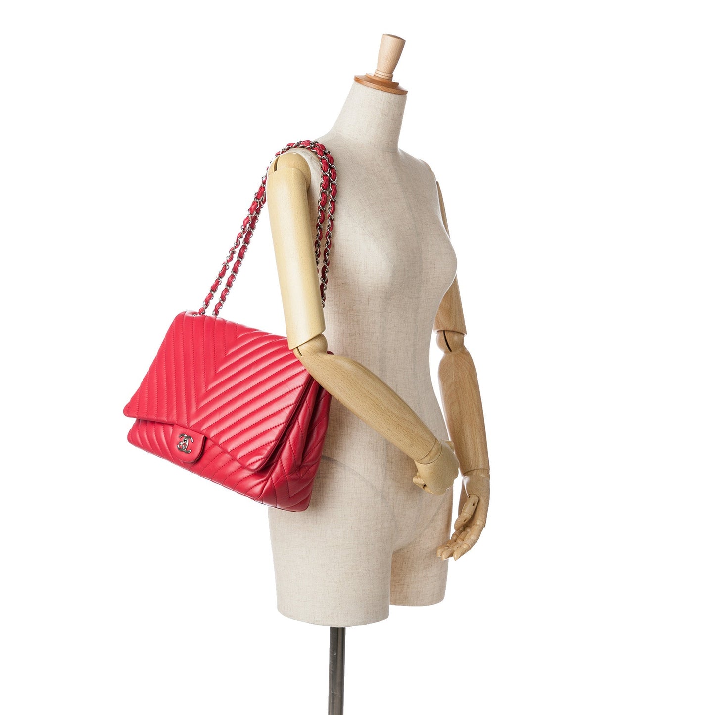 Red Chanel Maxi Classic Chevron Lambskin Single Flap Shoulder Bag