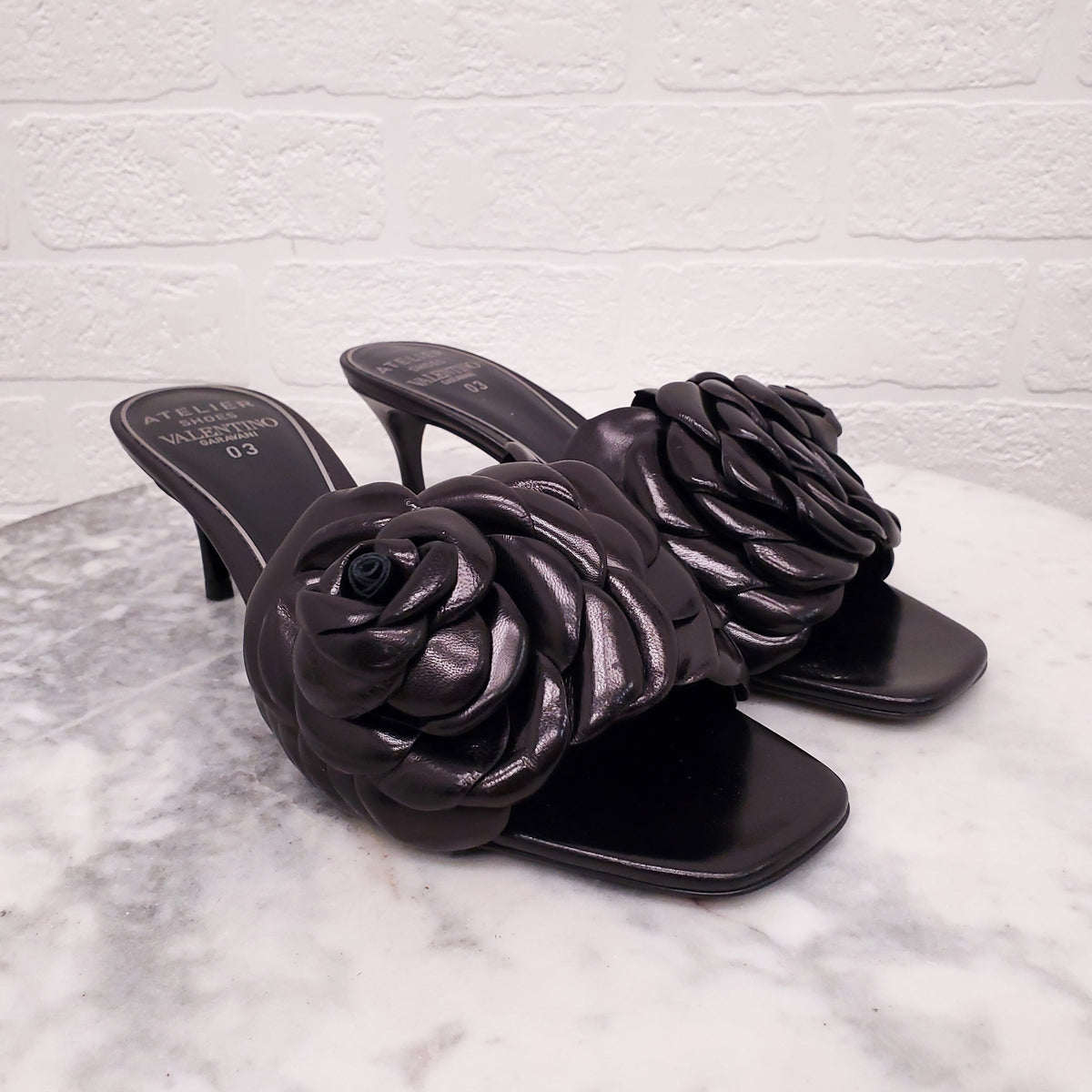VALENTINO BLACK ROSETTE KITTEN HEELS - SIZE 37.5