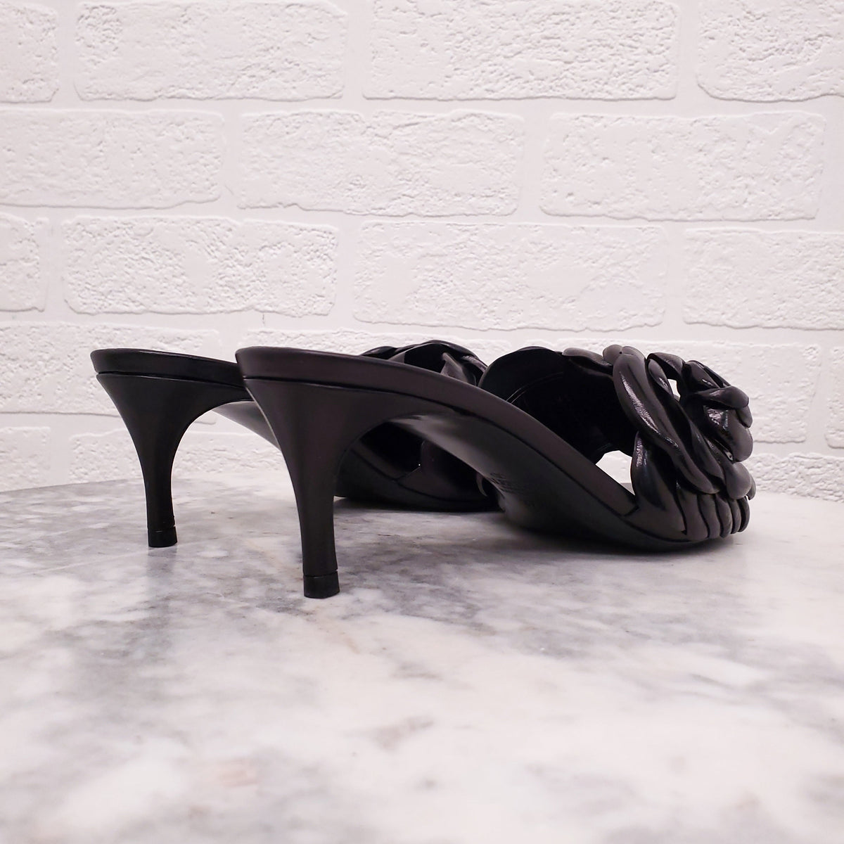 VALENTINO BLACK ROSETTE KITTEN HEELS - SIZE 37.5