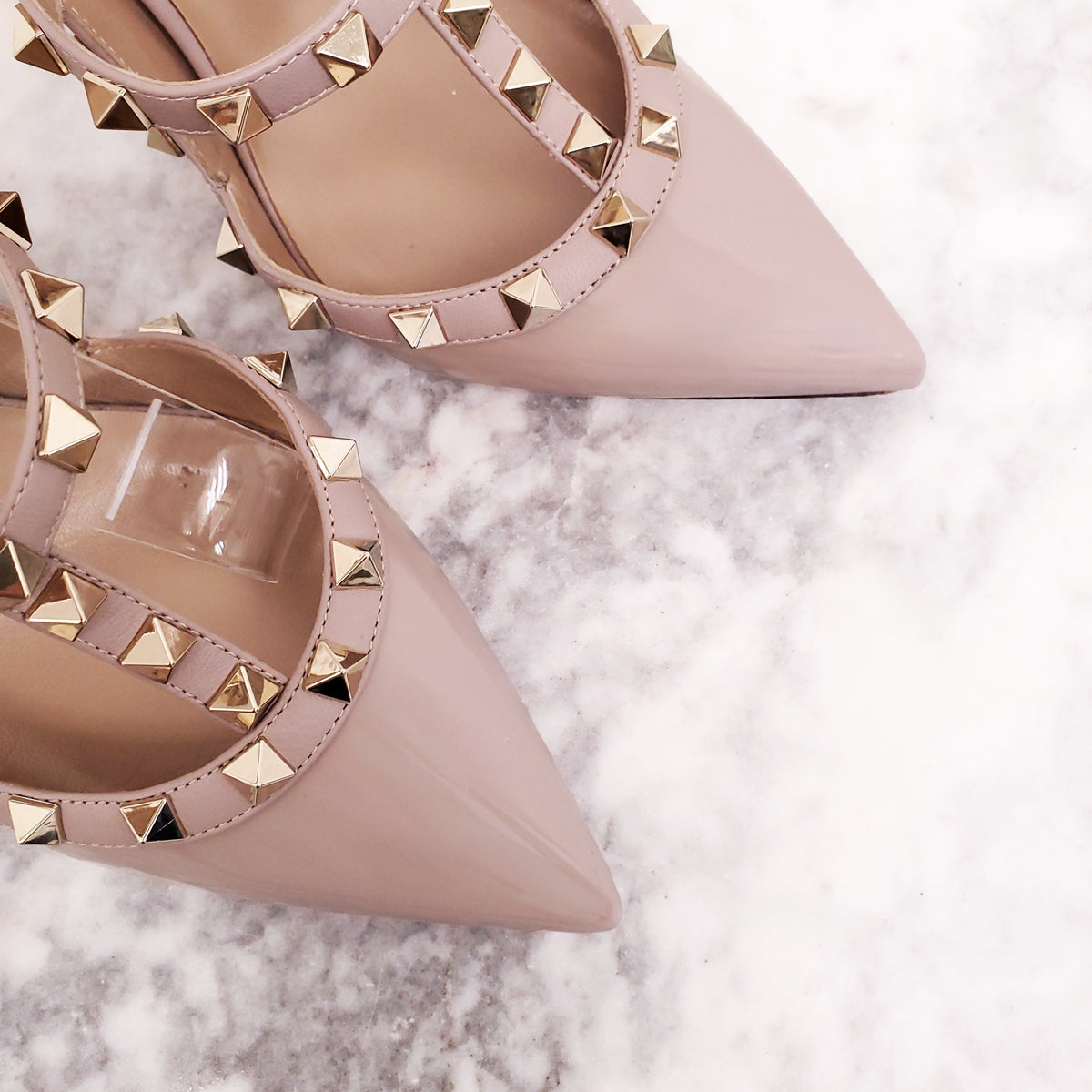 VALENTINO DUSTY ROSE PATENT ROCKSTUD HEELS - SIZE 39
