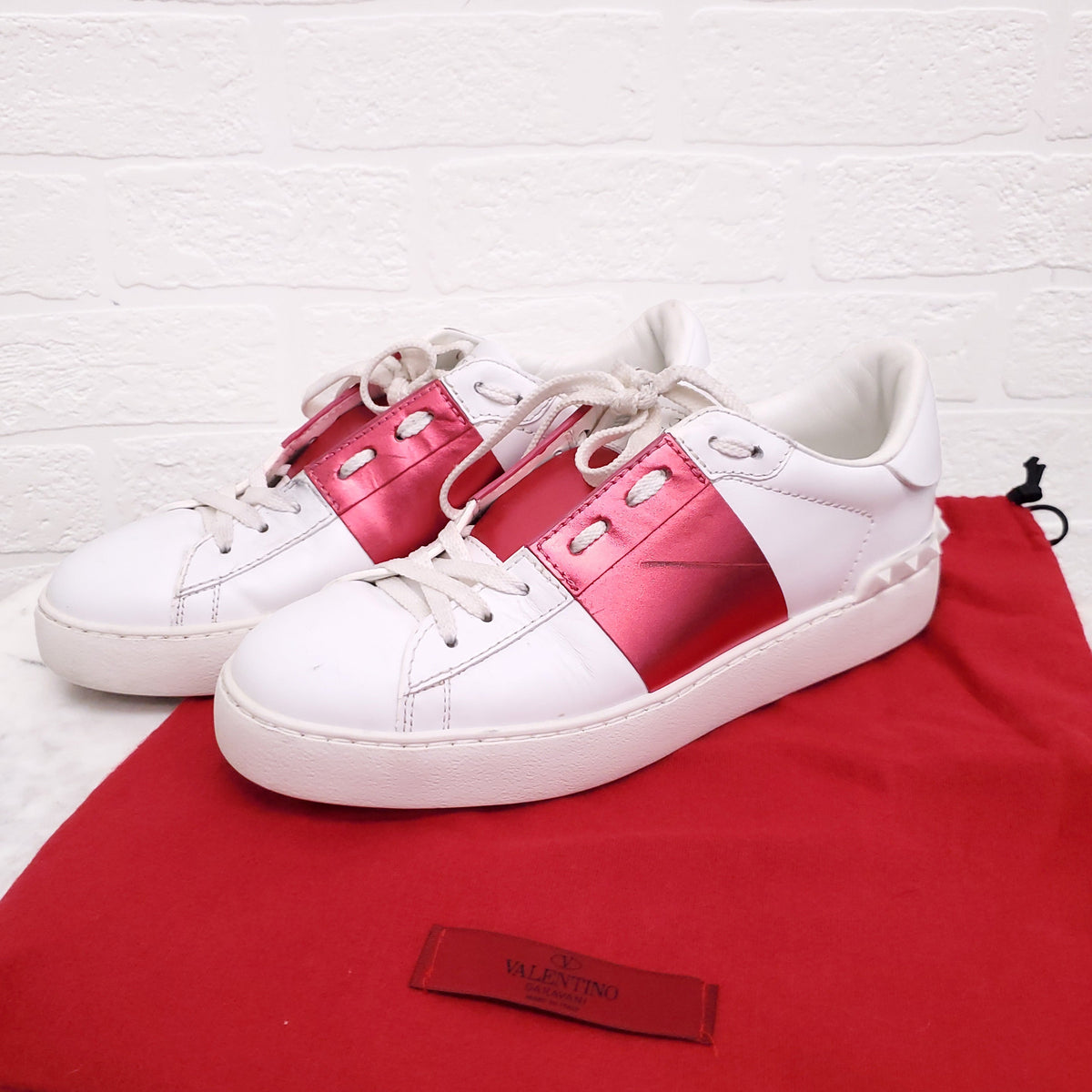 VALENTINO PINK ROCKSTUD SNEAKERS - SIZE 38