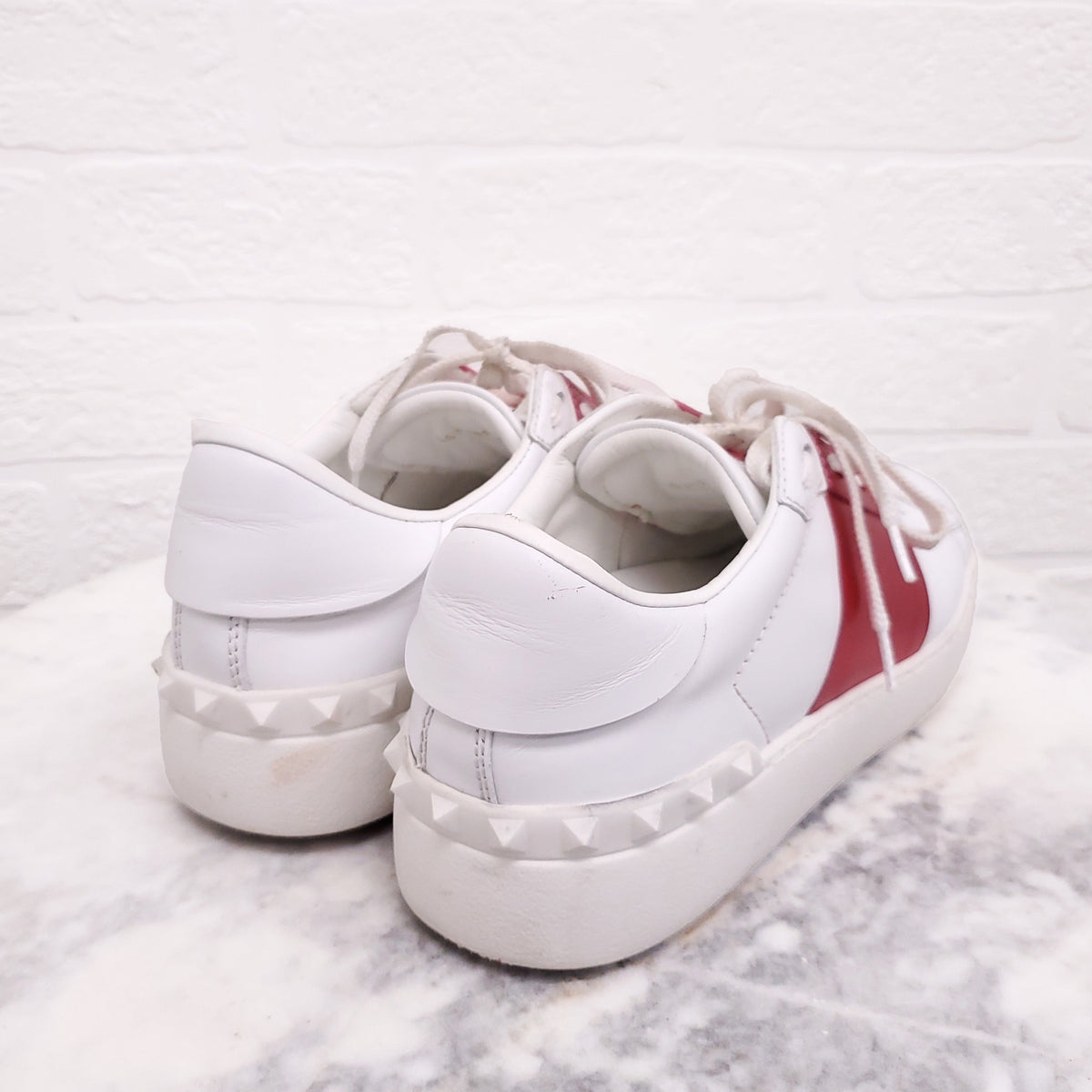 VALENTINO PINK ROCKSTUD SNEAKERS - SIZE 38