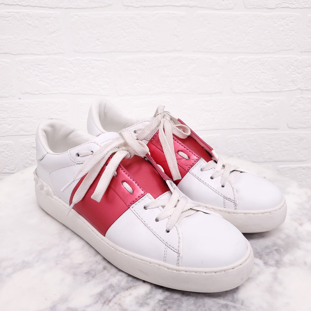 VALENTINO PINK ROCKSTUD SNEAKERS - SIZE 38